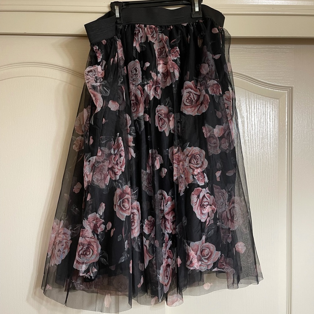 Torrid Black floral tulle challis skirt